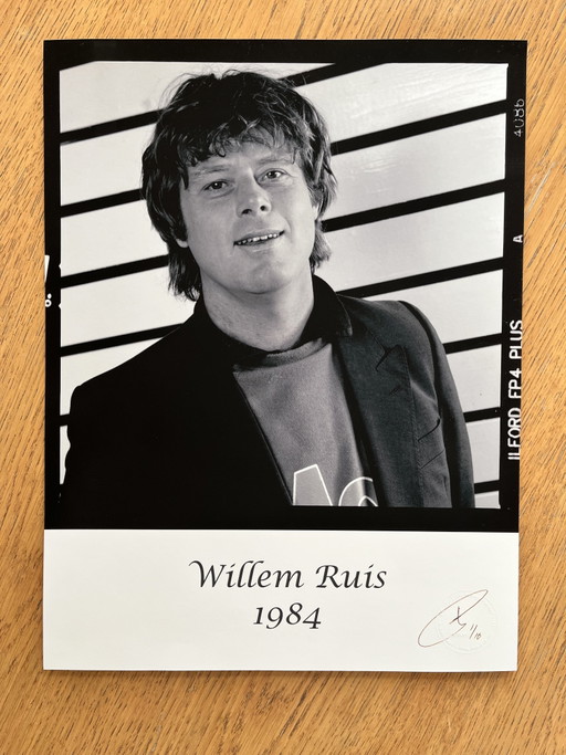 Foto professionale Willem Ruis 1984 di Pim Westerweel firmata 
