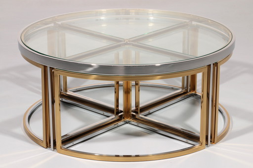 Table basse Maison Charles en laiton, chrome et verre Elégante des années 1970