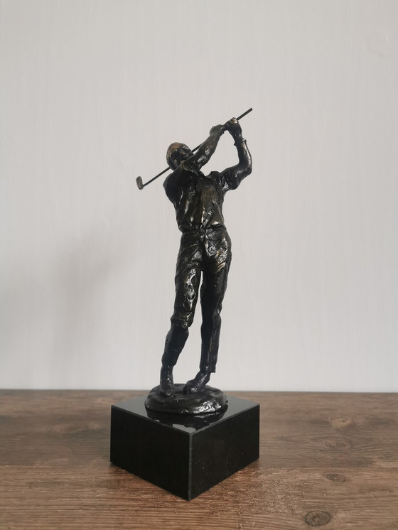 Image 1 of Ger Van Tankeren --De Golfer   (Prachtige Sportprijs)