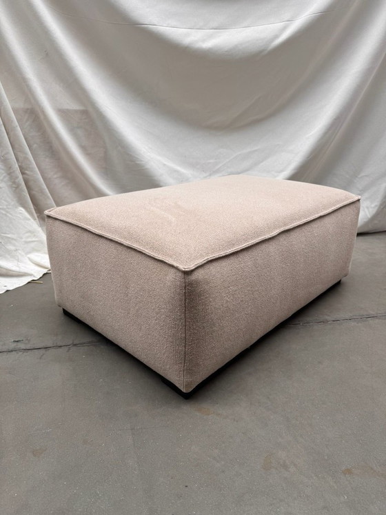 Image 1 of Vast gestoffeerde Dix pouf