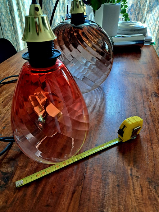 Warm gefärbte Glas-Pendelleuchten