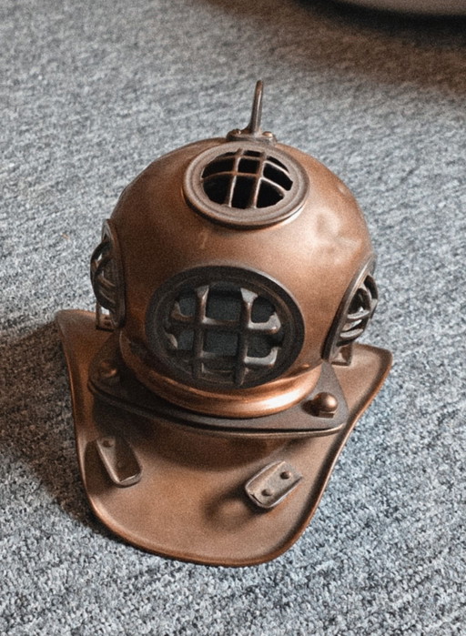 Coole dekorative Kupfer-Taucherhelm