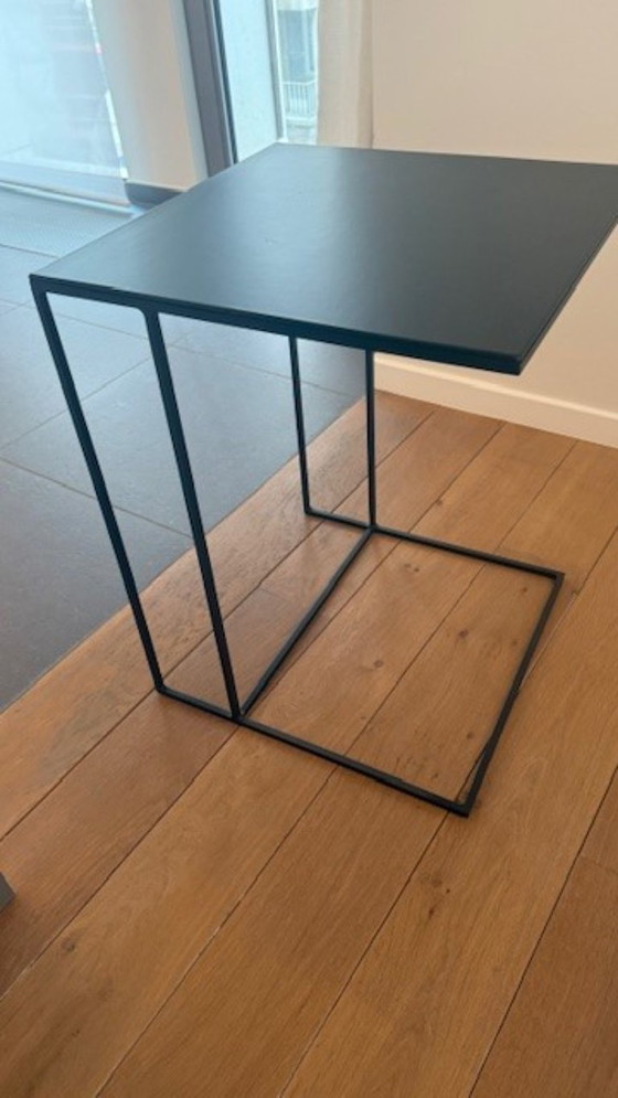 Image 1 of bijzettafel zwart leder minotti 