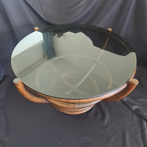 Vintage rattan coffee table with smoked glass top - Hollywood Regency style