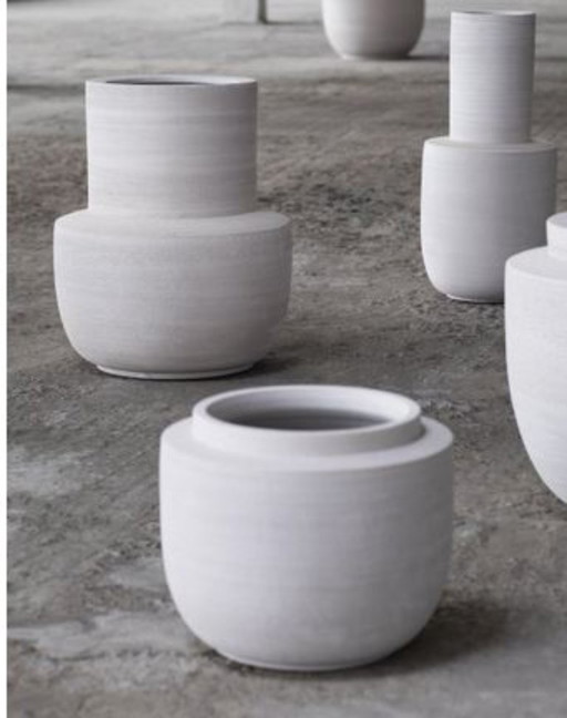 3 jarrones de la colección Piet Boon Volumes de Serax