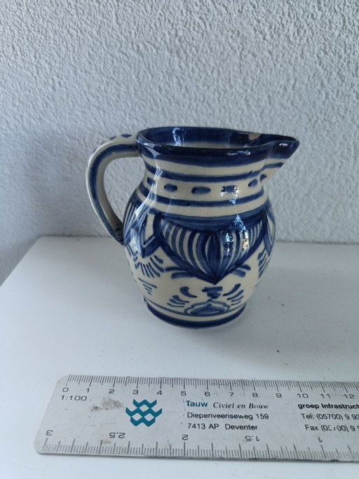 Small earthenware jug Debo Workum (De Boer)