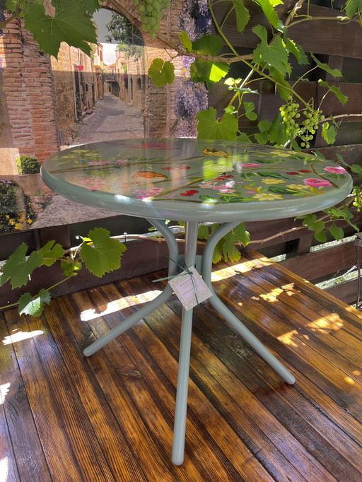 Hand-painted table