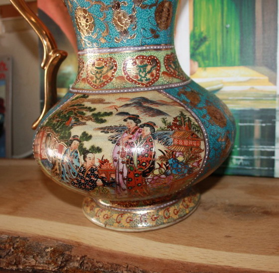 Image 1 of Satsuma vase in Asian style – hand-painted with gold decoration