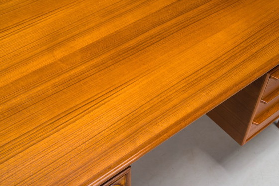 Image 1 of Freistehender Teakholz-Schreibtisch von GV Møbler, Mid-Century, 1970er Jahre
