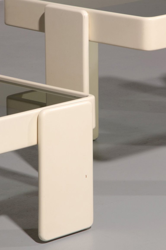 Image 1 of Stapeltische von Gianfranco Frattini für Cassina – Original cremeweißer Lack