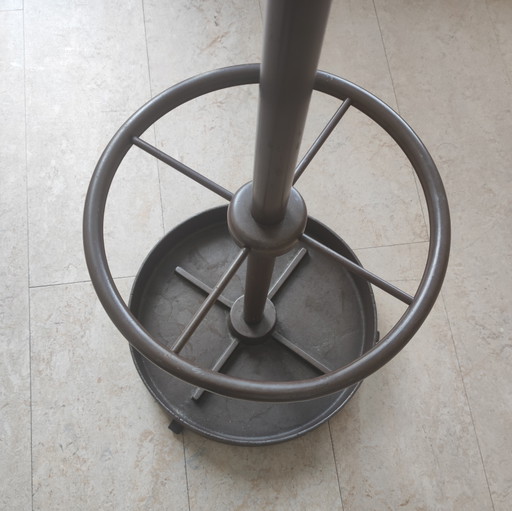 Appendiabiti di design anni '60 Friso Kramer Cirkel-Ahrend
