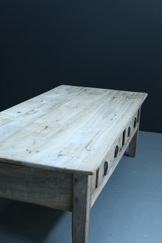 Image 1 of Coffee table Spanish Farm Table