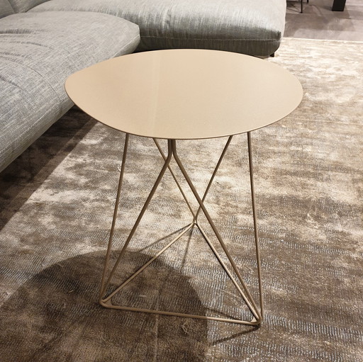 Leolux Coda side table