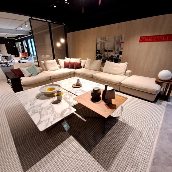 Image 1 of xxxx reused corner sofa