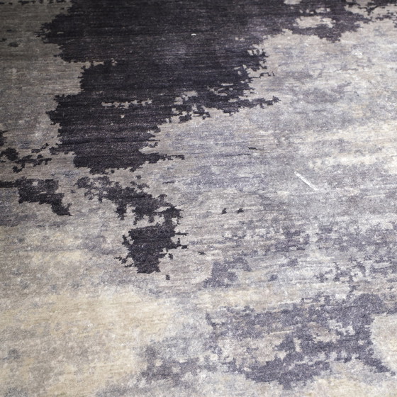 Image 1 of Sartori Nika rug - 306x250