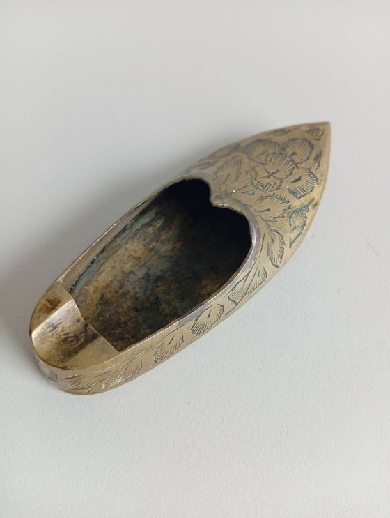 Image 1 of Vintage shoe-shaped ashtray, brass, India, Mid Century, free shipping