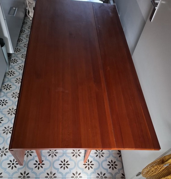 Image 1 of Cees Braakman pour Pastoe > table d'appoint élégante et classique en bois de cerisier