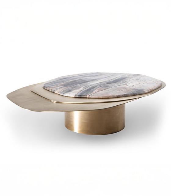 Image 1 of Table basse sculpturale en laiton et marbre 120cmX45cm