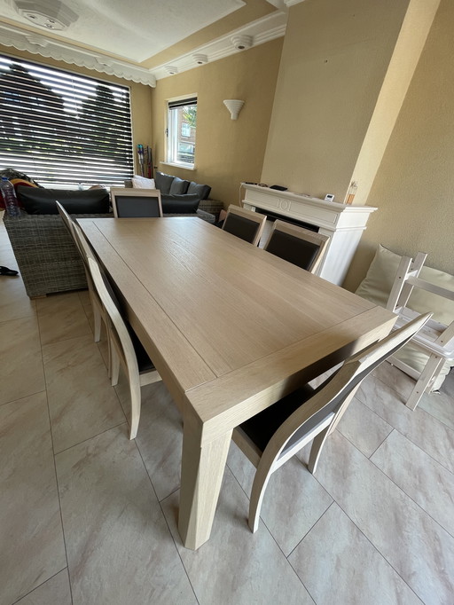 Eettafel massief eiken merk Theuns