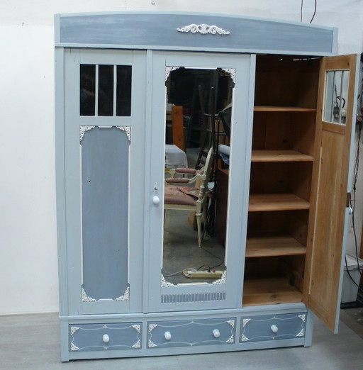 Closet Art Nouveau softwood 3 doors 3 drawers, shabby meerschaum blue, around 1910