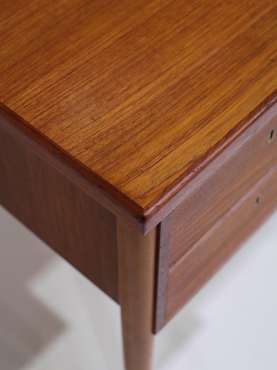 Image 1 of Vrijstaand bureau Deens teak vintage 1960s