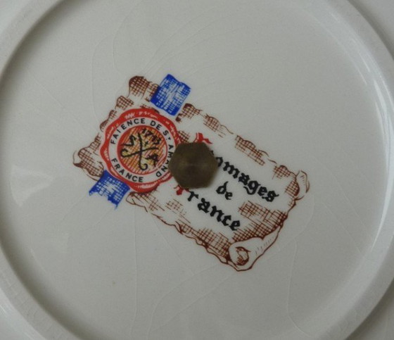 Image 1 of Kaasplateau "Fromages de France",  Faience de St Amand.