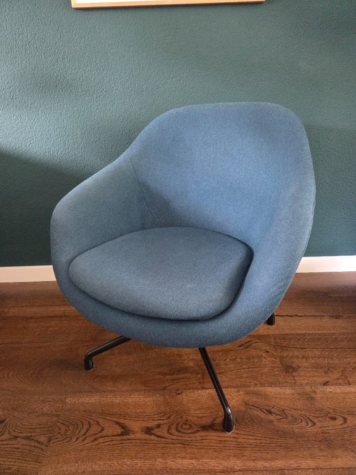 Hay AAL 81 azul petróleo con base giratoria negra – fauteuils, Metal, Textile (photo 2 of 13)