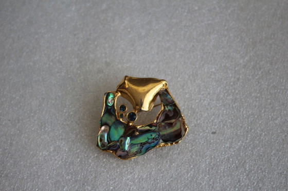 Image 1 of Große Handgefertigte Brosche Aus Vergoldetem Metall mit Abalone Einlagen und 3 Kleinen Blauen Geschliffenen Steinen Unikat