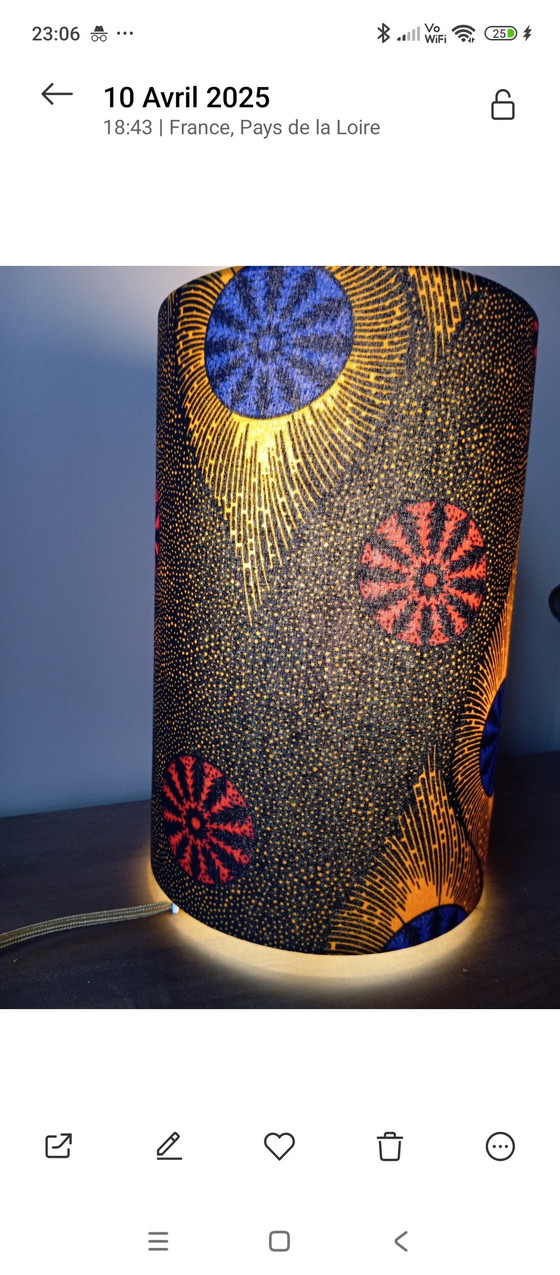 Image 1 of Lampada a tubo in tessuto etnico di cera - creazione unica