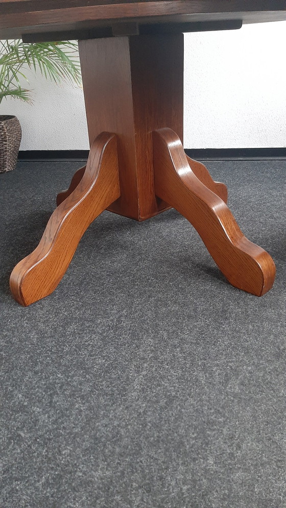 Image 1 of Solid 8-sided oak dining table, extendable