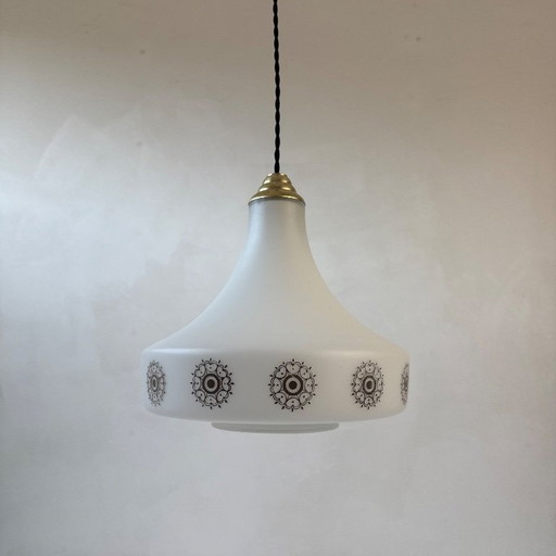 OLD 1970 VINTAGE OPALINE SUSPENSION
