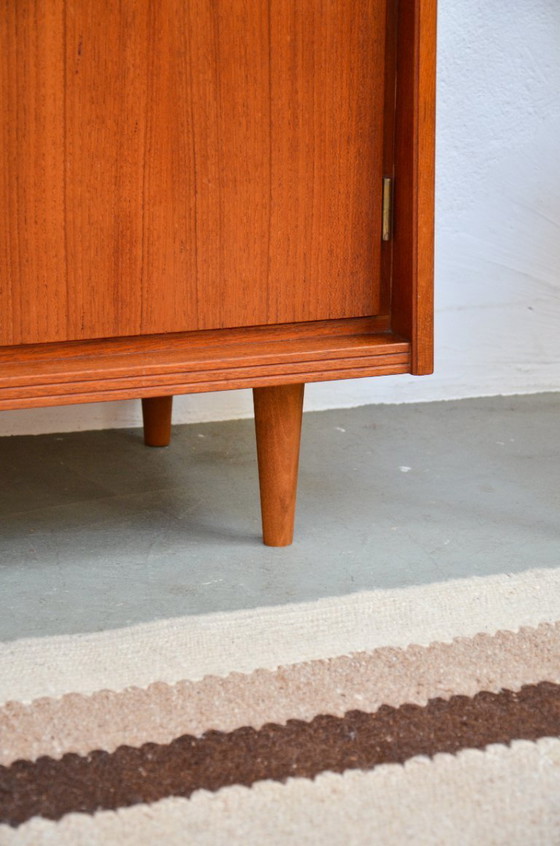 Image 1 of Vintage teakhouten secretair/dressoir/ladekast uit het midden van de vorige eeuw