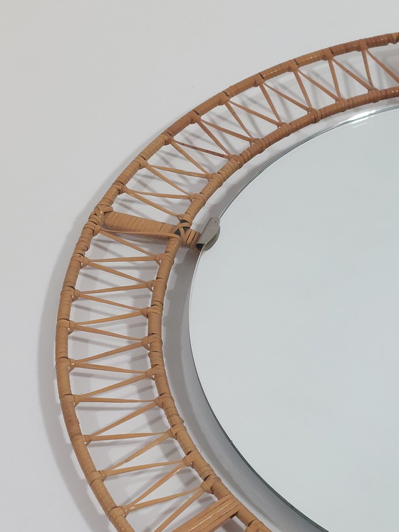 Image 1 of Specchio da parete rotondo in rattan vintage di metà secolo, intrecciato, stile boho anni '70