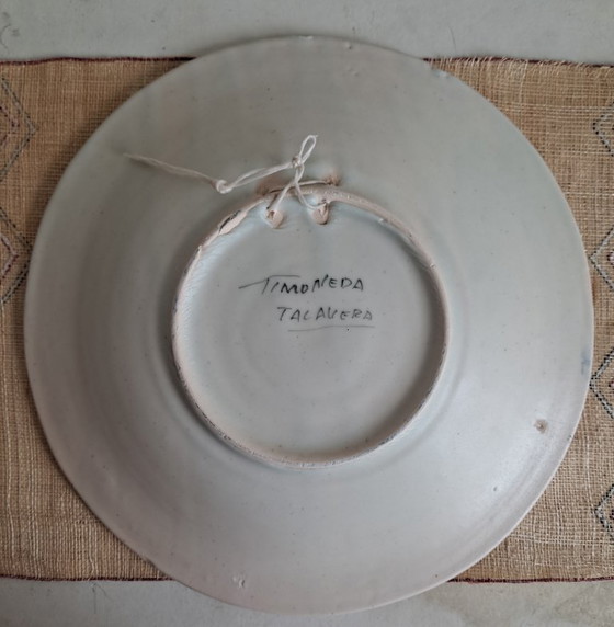 Coppia di grandi piatti da parete in ceramica spagnola fatti a mano – 33,5 cm. – Decorazioni murali (photo 10 of 10)