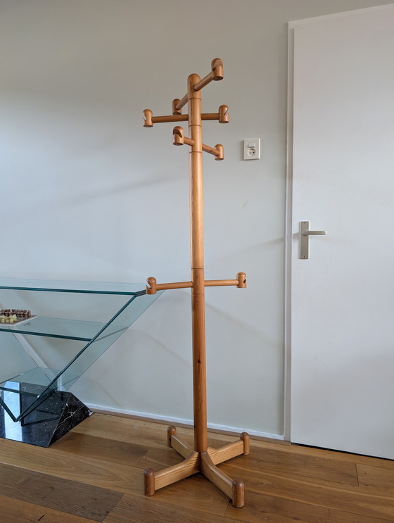 Image 1 of vintage Deense staande kapstok massief hout 