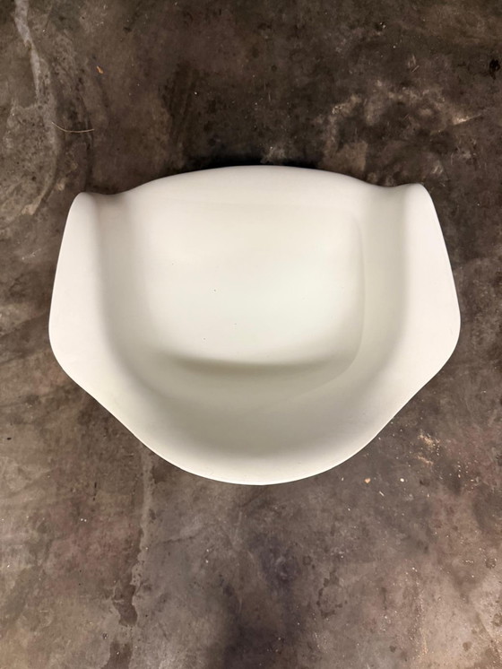 Image 1 of Vitra Aemes dining chair white (2 pieces)