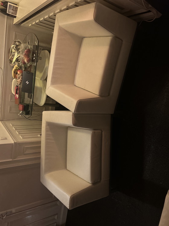 Image 1 of Sillón LUXY de piel blanca