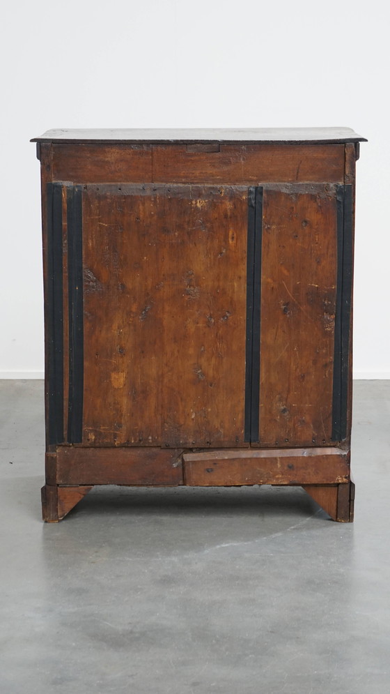 Image 1 of Ancienne commode anglaise du 18ème siècle à 5 tiroirs