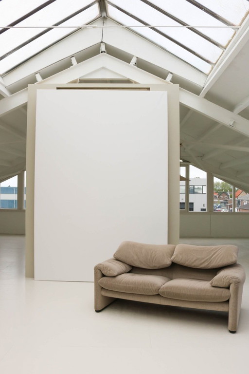 Cassina Maralunga beige 2-seater