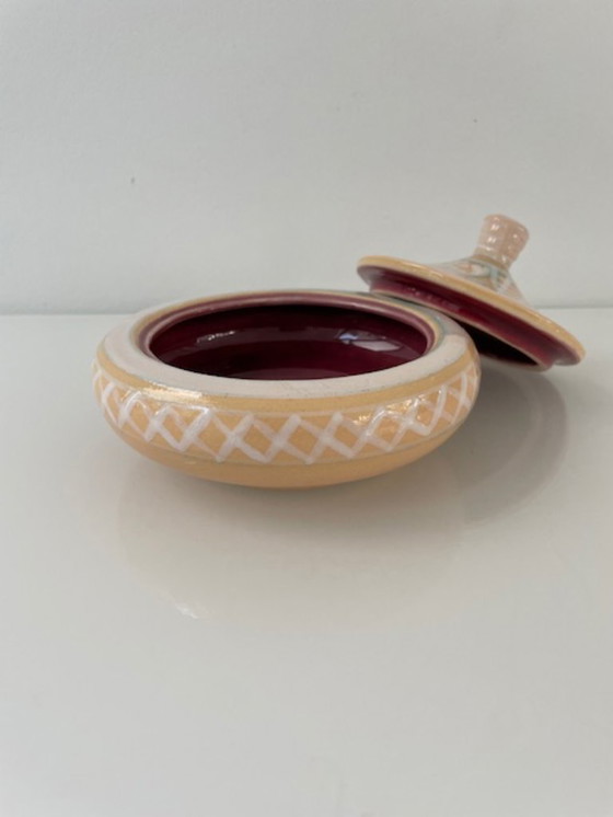 Image 1 of Caja de joyería pintada a mano en suaves tonos pastel