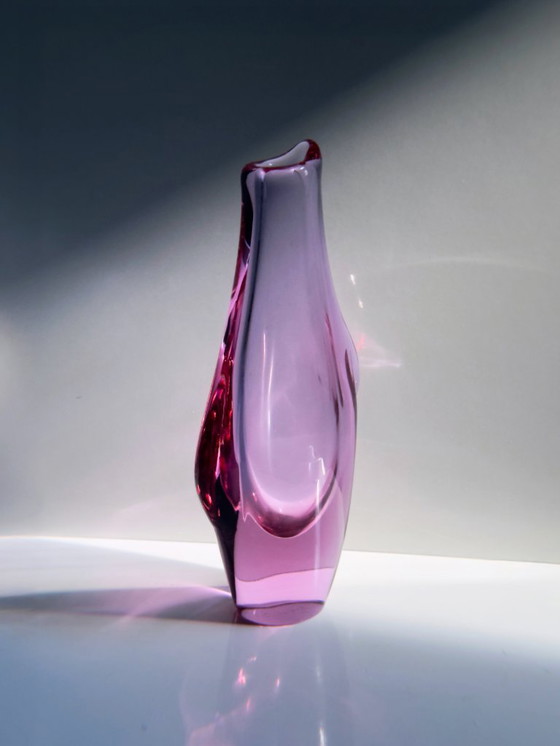Image 1 of Vintage Vase Böhmen Alexandrit Glas Miroslav Klinger Neodym Zelezny Brod ZBS Železnobrodské sklárny Flieder Rosa Hellblau