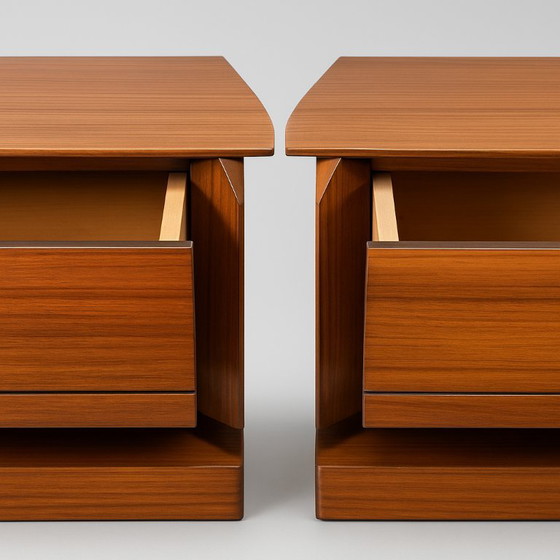 Par de mesitas de noche de pared, fabricadas por Permanente Mobili Cantù, 1950/60. – Wood (photo 2 of 10)