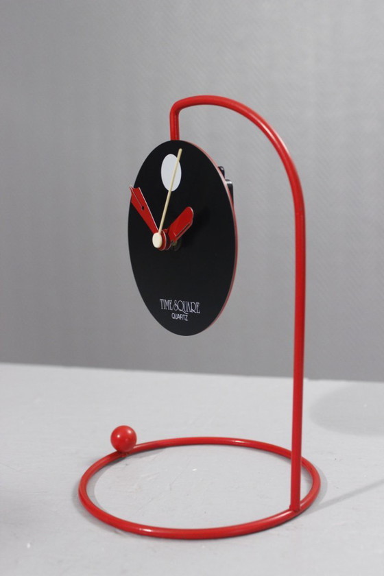 Image 1 of Vintage Time Square quartzklok, ontwerp van Nicolai Canetti uit 1984 in Memphis-stijl.
