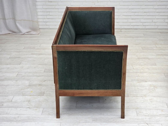 Image 1 of Divano danese a 3 posti, anni '50, rivestimento in velluto verde/blu, legno di frassino.