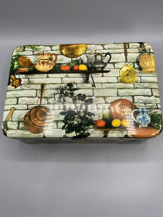 Large Massilly Metal Tin – Rustic Kitchen Decor – Decorative Objects (photo 2 of 10)