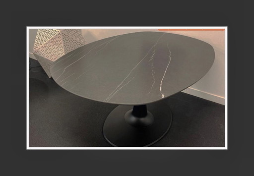 Nuovo piano in ceramica Leolux Columna in Pietra Grey