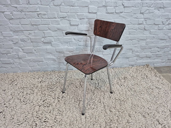 Poltrona singola design vintage Brabantia, Formica effetto palissandro, braccioli in bachelite, Paesi Bassi, (photo 3 of 5)
