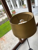 Lámpara de pie con base Tom Dixon