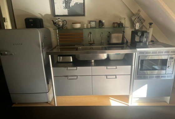Bulthaup System 20 with Bosch retro refrigerator and oven/microwave block, Furniture, Glass, Metal, Brown (photo 13 of 16)