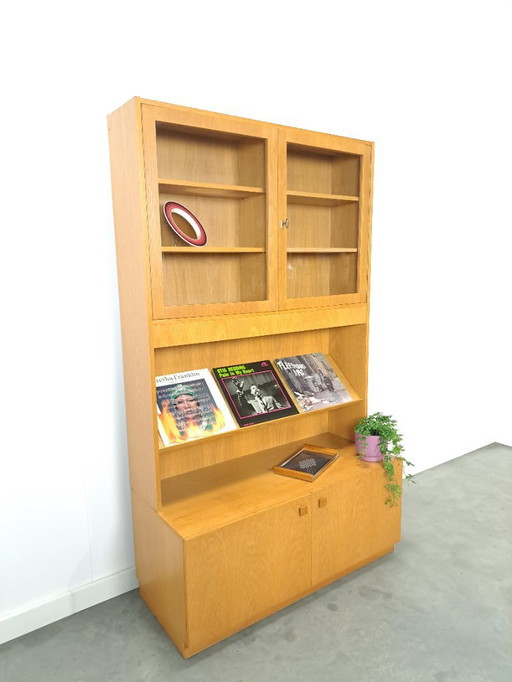 Vitrine haute LP avec portes en verre et tablette de lecture, Suède